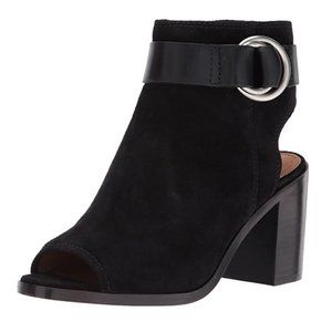 Frye NIB Danica Harness Bootie Size 6M in Black